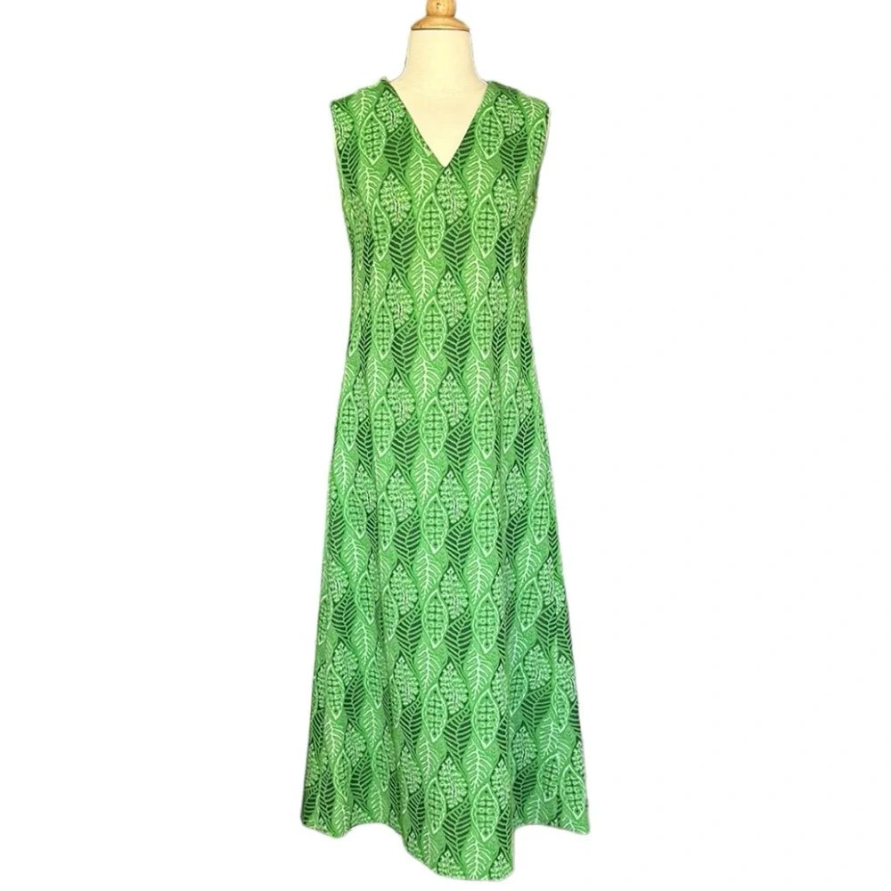 Sleeveless Green V-Neck Leaf Print Maxi Dress